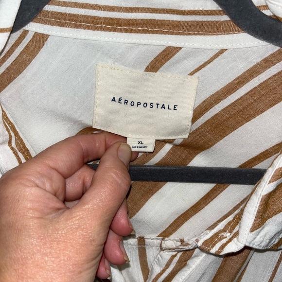 Aeropostale Brown and White Striped Button Down Shirt XL - Picture 2 of 3